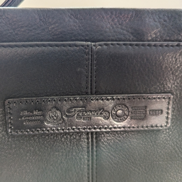 Vintage FOSSIL 1954 Black Leather Shoulder Bag 70582 - Picture 2 of 6